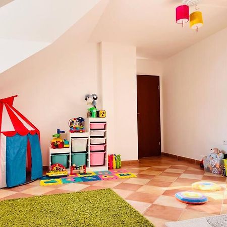 Apartman Se Zahradou 20 Minut Do Centra Prahy Ořech المظهر الخارجي الصورة