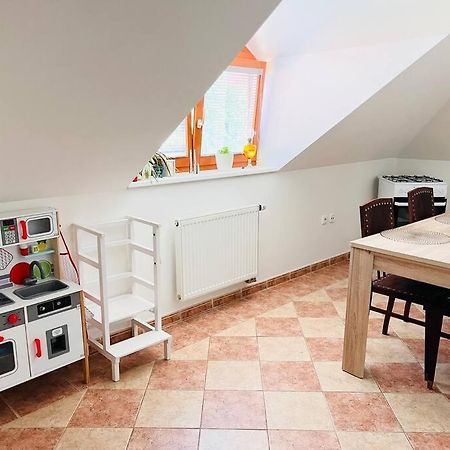 Apartman Se Zahradou 20 Minut Do Centra Prahy Ořech المظهر الخارجي الصورة