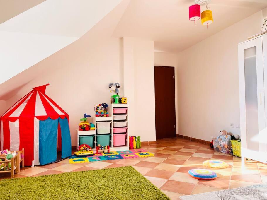 Apartman Se Zahradou 20 Minut Do Centra Prahy Ořech المظهر الخارجي الصورة