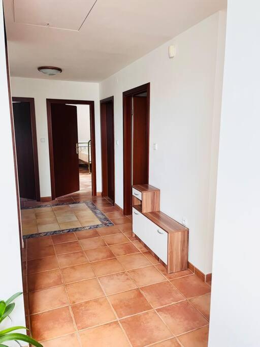 Apartman Se Zahradou 20 Minut Do Centra Prahy Ořech المظهر الخارجي الصورة